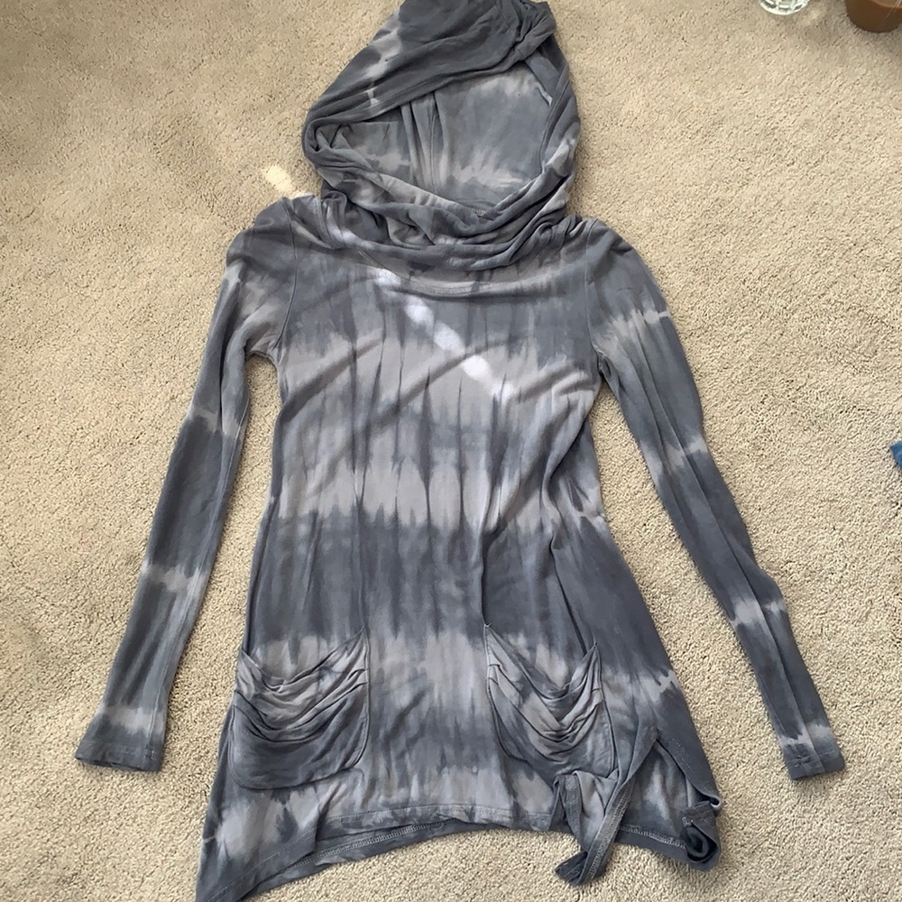 Blue by Saks Fifth Avenue, Athleisure Hooded Long Sleeve Grey Tye-Dye Top